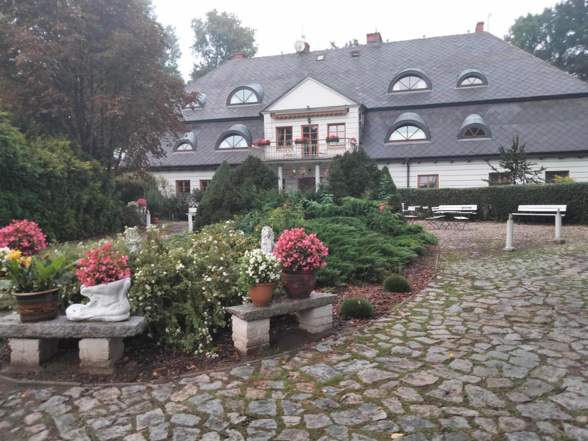 Dworek Pod Herbem Gądkowice Exterior foto