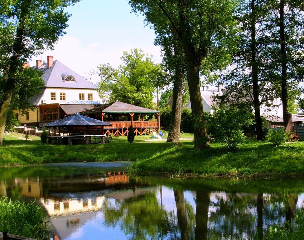Dworek Pod Herbem Gądkowice Exterior foto